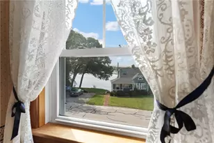 148 Grand View Dr, Warwick, RI 02886 - Photo 7