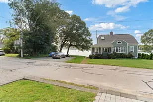 148 Grand View Dr, Warwick, RI 02886 - Photo 17