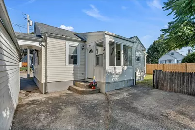 204 Knollwood Avenue, Cranston, RI 02910 - Photo 33