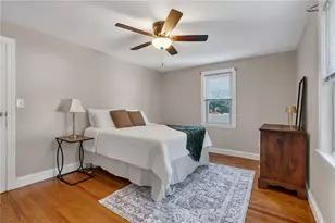 204 Knollwood Ave, Cranston, RI 02910 - Photo 5