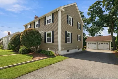 698 High Street, Cumberland, RI 02864 - Photo 3
