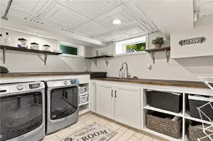 698 High St, Cumberland, RI 02864 - Photo 33