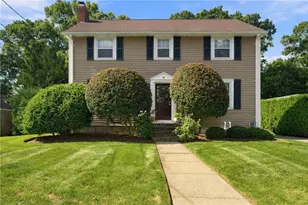 698 High St, Cumberland, RI 02864 - Photo 1