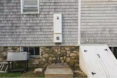 27 Benson Avenue, Westerly, RI 02891 - Photo 3