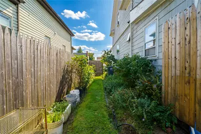 197 Laurens Street, Cranston, RI 02910 - Photo 25