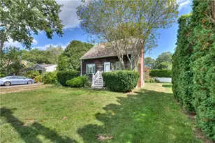 73 S River Dr, Narragansett, RI 02882 - Photo 3