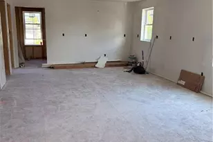 27 Carter St, Providence, RI 02907 - Photo 5