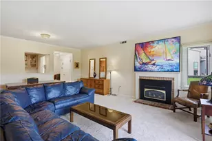 45 Sea Breeze Ln, Bristol, RI 02809 - Photo 9