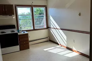 422 Smithfield Rd, Pawtucket, RI 02860 - Photo 3