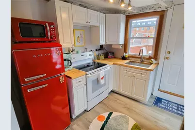 10 Collins Street #2, Newport, RI 02840 - Photo 7