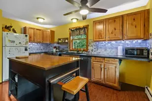 033 Alden Ave, Portsmouth, RI 02872 - Photo 3