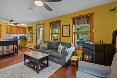033 Alden Avenue, Portsmouth, RI 02872 - Photo 7