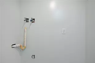 42 Sisson St, Pawtucket, RI 02860 - Photo 31