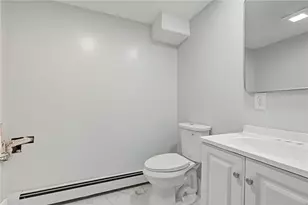 42 Sisson St, Pawtucket, RI 02860 - Photo 13