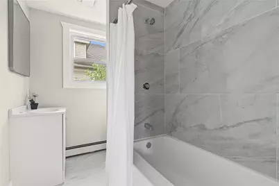 42 Sisson Street, Pawtucket, RI 02860 - Photo 5