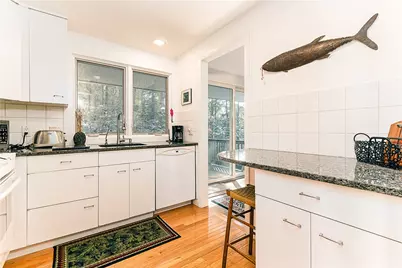 2030 Ministerial Road, South Kingstown, RI 02879 - Photo 9