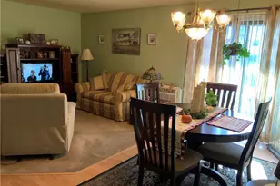 20 Village Ct, West Warwick, RI 02893 - Photo 7
