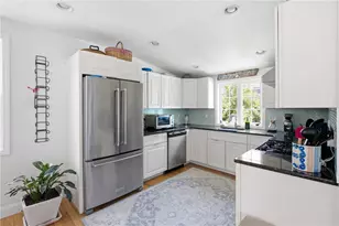 26 Bacheller St, Newport, RI 02840 - Photo 13