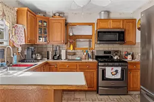 11 Yale Ave, Warwick, RI 02888 - Photo 17