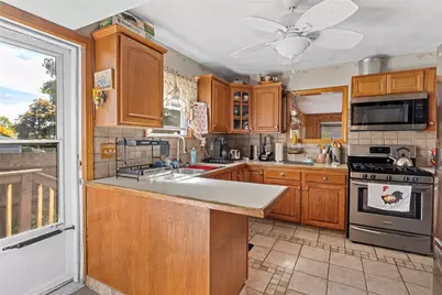 11 Yale Avenue, Warwick, RI 02888 - Photo 15
