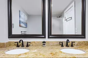 424 Thames St, Newport, RI 02840 - Photo 11