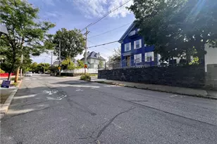 121 Camp St, Providence, RI 02906 - Photo 1