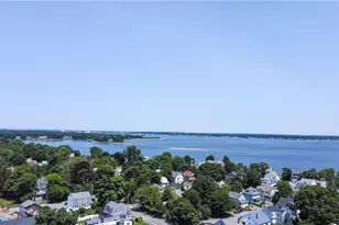 16 Jennison Rd, Warwick, RI 02889 - Photo 11