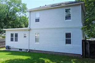 16 Jennison Rd, Warwick, RI 02889 - Photo 5