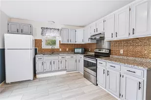 892 Plains Rd, South Kingstown, RI 02892 - Photo 9