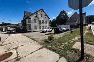 499 Willow St, Woonsocket, RI 02895 - Photo 1