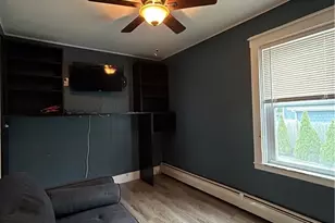 35 Collins St, Bristol, RI 02809 - Photo 17