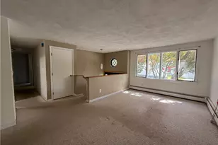 41 Beeckman Ave, Cranston, RI 02920 - Photo 7