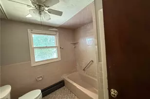 41 Beeckman Ave, Cranston, RI 02920 - Photo 13