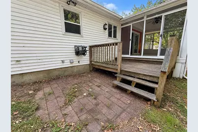 41 Beeckman Avenue, Cranston, RI 02920 - Photo 3