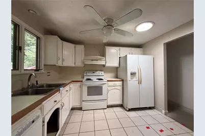 41 Beeckman Avenue, Cranston, RI 02920 - Photo 5
