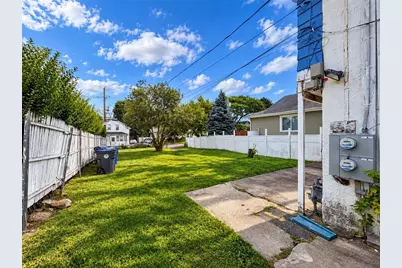 84 Seamans Street, Providence, RI 02908 - Photo 3