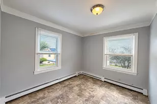 84 Seamans St, Providence, RI 02908 - Photo 9