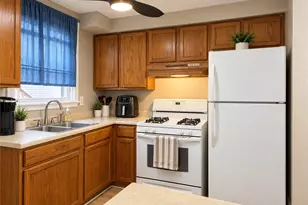 89 Manomet St, Providence, RI 02909 - Photo 11