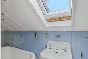 132 Hope St, Bristol, RI 02809 - Photo 33