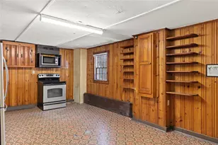 132 Hope St, Bristol, RI 02809 - Photo 17