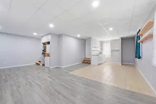 32 Equestrian Wy, Cranston, RI 02921 - Photo 11