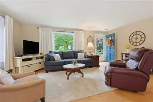 39 Tidewater Dr W, South Kingstown, RI 02879 - Photo 13