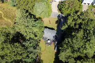 14 Debra Dr, Richmond, RI 02812 - Photo 5