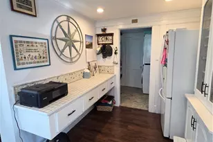 37 Eustis Ave, Newport, RI 02840 - Photo 5