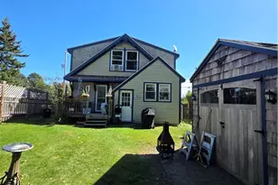 37 Eustis Ave, Newport, RI 02840 - Photo 39