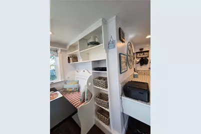 37 Eustis Avenue, Newport, RI 02840 - Photo 13