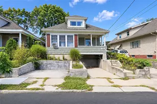 183 Narragansett St, Cranston, RI 02905 - Photo 1