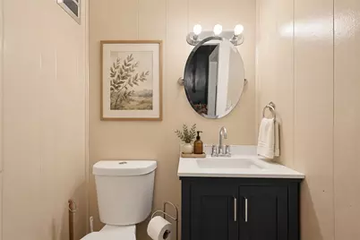 85 Hughes Avenue, Pawtucket, RI 02861 - Photo 11