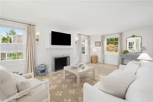 35 Hilltop Dr, Cranston, RI 02920 - Photo 19