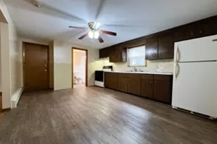 381 Privilege St, Woonsocket, RI 02895 - Photo 3